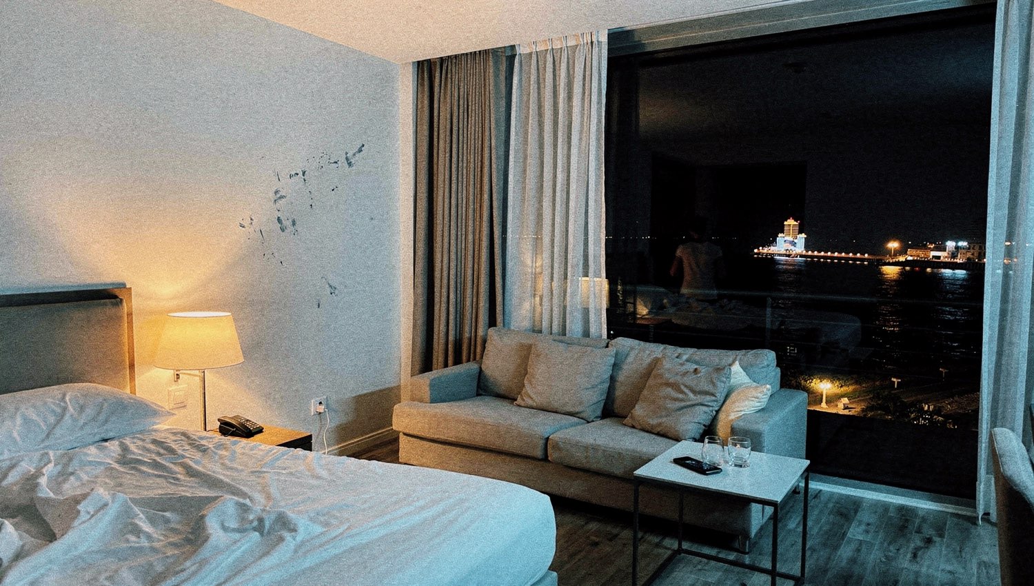 Classic sea-facing room above the Brighton promenade at night